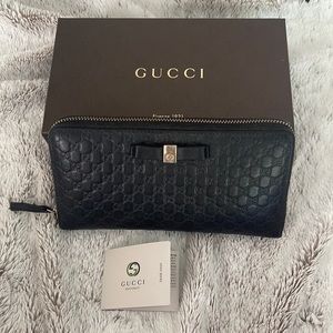 Gucci Bow Zip Around Wallet ✨